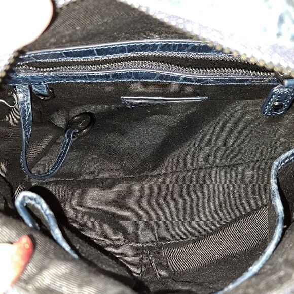 NWOT Alice + Olivia distressed Leather Bag EXCELLENT QUALITY - Picture 13 of 16